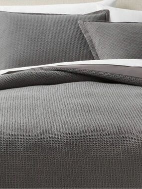 Threshold Queen Duvet Cover & 2 Shams